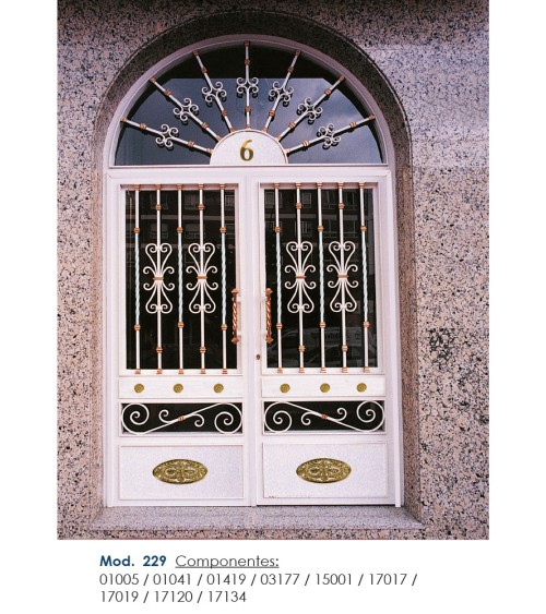 Balaustre Forjado Adorno Latón Brillo Cuadrado 16 mm