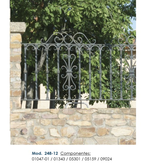 Balaustre Forjado Adorno Hierro Cuadrado 16 mm