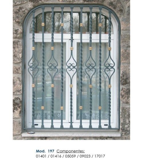 Pieza Central de Forja Doble Corazón Cuadrado 16-20 mm