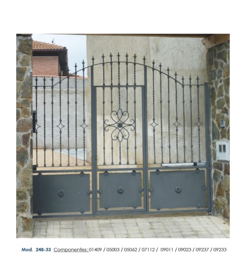 Panel de Forja con Anillos Cruzados y Relieve Por Dos Caras Cuadrado 12 mm