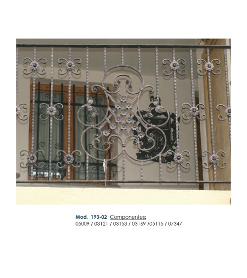 Panel de Forja con Panel Central y Rosetas Pletina 16x8 mm