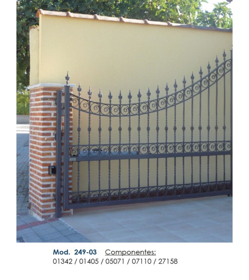 Lanza de Forja de Flor de Lis con Base Redonda 14 mm