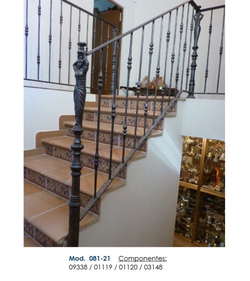 Balaustre Forjado Doble Nudo Alargado Central Redondo 14 mm