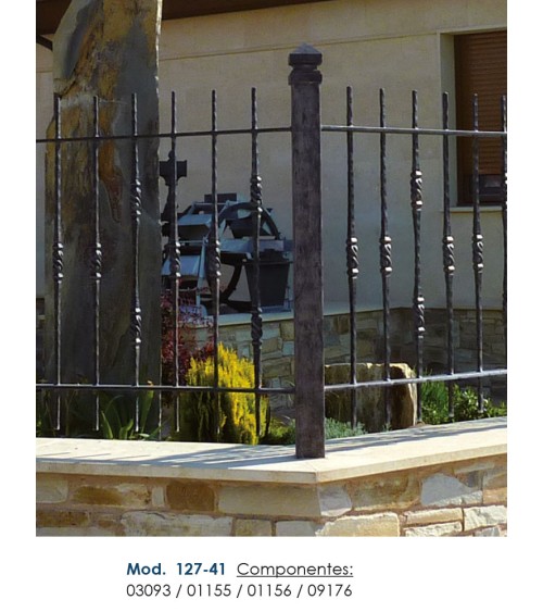 Balaustre Forjado Martillado Rizo Central Cuadrado 14 mm