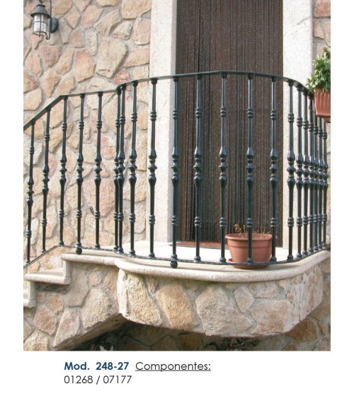 Balaustre Forjado Macolla Central y Adornos Forja Redondo 16 mm