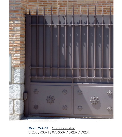 Balaustre Lanza de Forja Cuadrado 16 mm