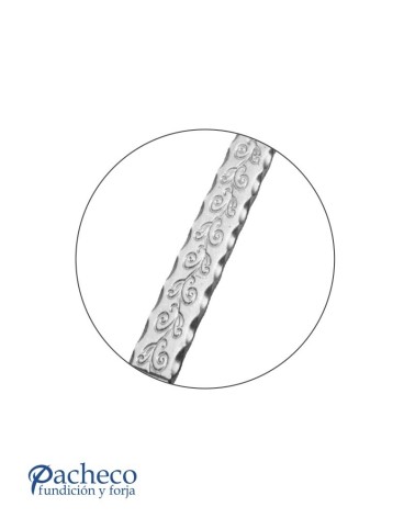 Pasamanos de Forja con Estampación Floral y Cantos Labrados Pletina 40x8 mm