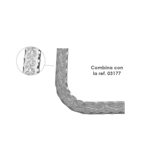 Pasamanos de Forja en Curva con Estampación Floral y Cantos Labrados A 90º Pletina 40x8 mm