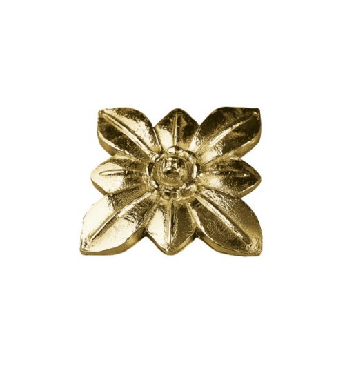 Rosetón en latón brillo floral cuadrado para puertas de portal