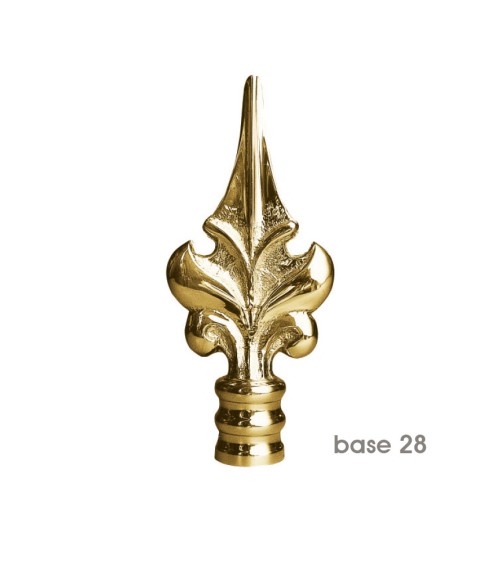 Remate en latón brillo tipo lanza decorativa para puertas de forja y portales