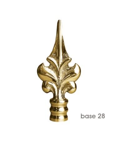 Remate en latón brillo tipo lanza decorativa para puertas de forja y portales