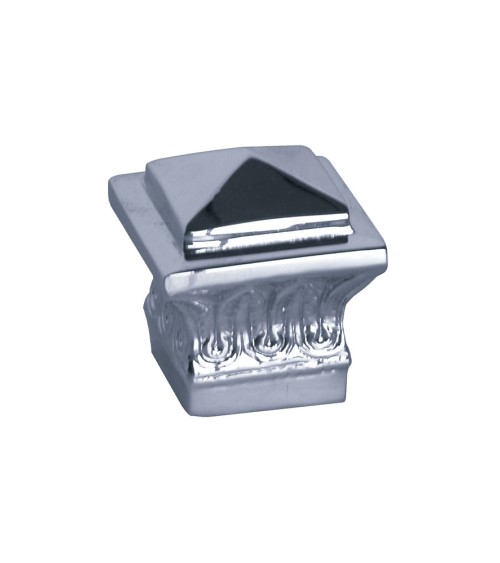 Remate en latón cromado cuadrado labrado para postes y barrotes de forja