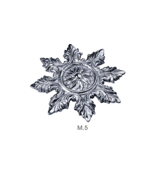 Rosetón en latón cromado floral estrellado para portales y rejas decorativas