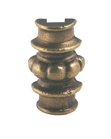 Macolla en latón patinado desmontable con relieve decorativo para rejas y portales