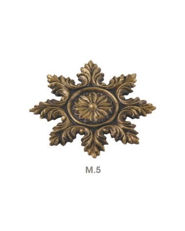 Rosetón en latón patinado floral estrellado para portales y rejas decorativas