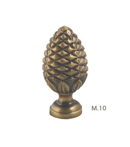 Remate en latón patinado tipo piña labrada para barandillas y escaleras decorativas