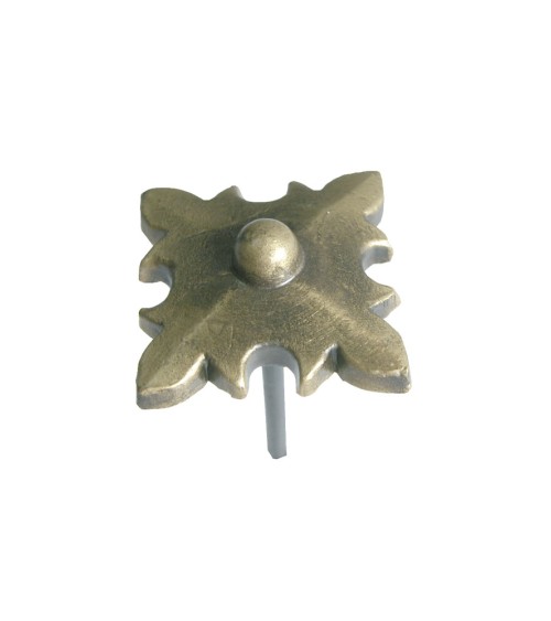 Clavo en latón patinado decorativo floral para puertas rústicas y artesanales