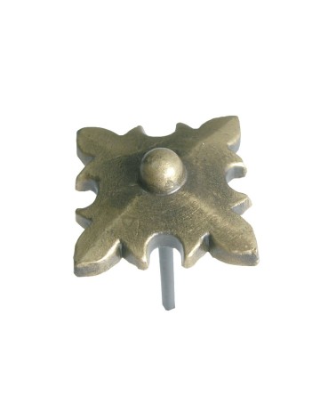 Clavo en latón patinado decorativo floral para puertas rústicas y artesanales