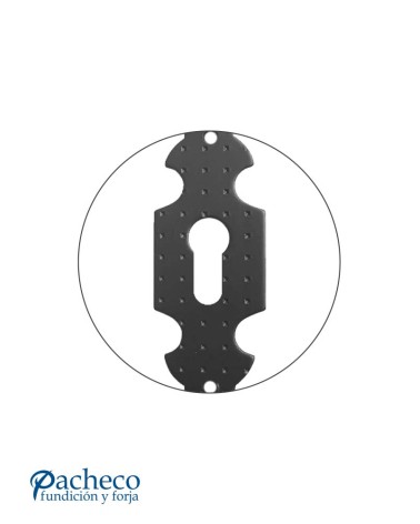 Bocallave de forja rústica con diseño decorado para puerta antigua