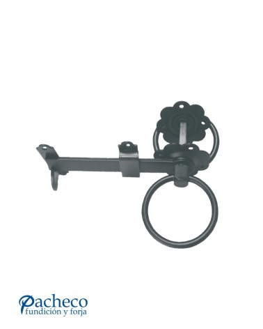 Tranca decorativa de hierro lacado negro con argolla para puertas de entrada rústicas