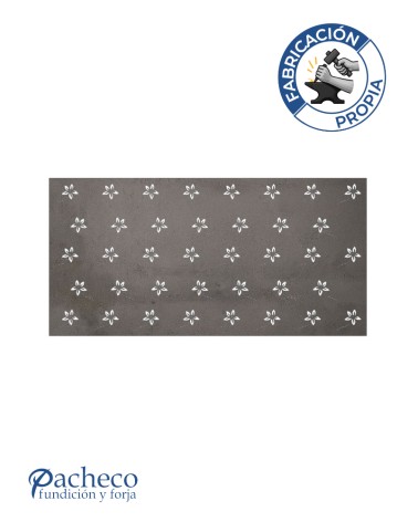 Celosía de hierro patrón flores pequeñas caladas para cerramientos decorativos en viviendas unifamiliares