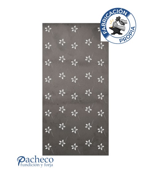 Panel de hierro calado con motivo floral repetitivo para barandillas y separación de ambientes exteriores