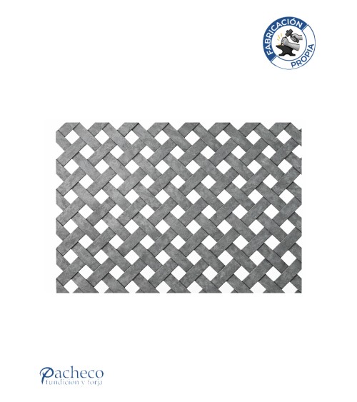 Celosía de hierro diseño simulación trenzada en rombos para cerramientos decorativos en chalets