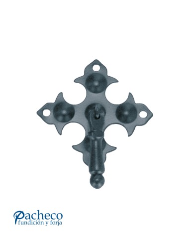 Tirador de forja rústica en cruz decorada para arcones y muebles tradicionales