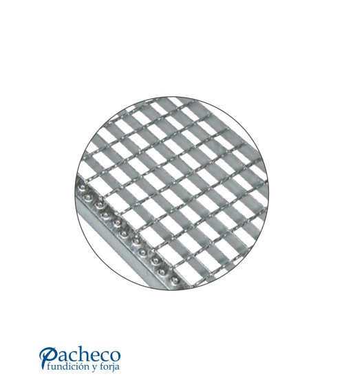 Peldaño de Rejilla Tramex Galvanizada para Escaleras y Pasarelas Exteriores